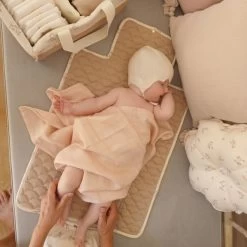 Cam Cam Copenhagen Changing Mat, Quilted - OCS Butterflies 301-P87-000-WW -Babywelt Verkauf Cam Cam Copenhagen Ashley Verschoningsmatje Latte 4 a75e 1