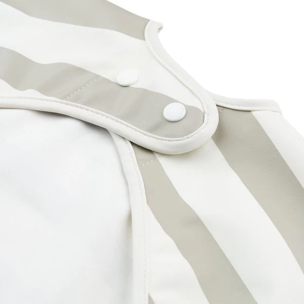 Done By Deer Stripes Lätzchen - Mit Ärmel - Sand 4 Done By Deer Stripes Lätzchen - Mit Ärmel - Sand – Bild 4