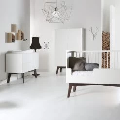 Kidsmill Sixties Kleiderschrank 2-türig Mattweiß / Walnuss -Babywelt Verkauf kamer kast d176