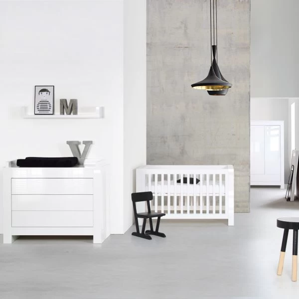 Kidsmill Alaska Kleiderschrank 2-türig Hochglanzweiß 2 Kidsmill Alaska Kleiderschrank 2-türig Hochglanzweiß – Bild 2